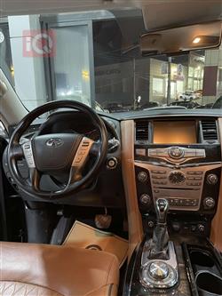 Infiniti QX80